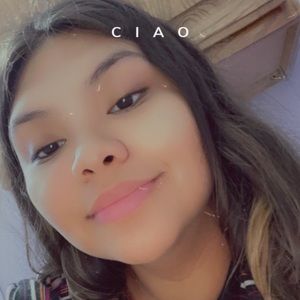 Meet your Posher, Mireya